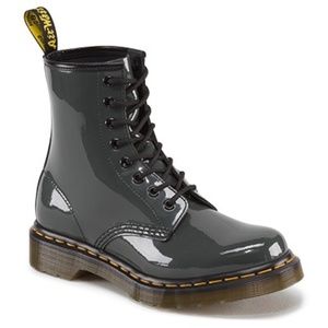DR. MARTEN 1460 Grey Patent Leather Combat Boots